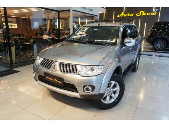 MITSUBISHI PAJERO DAKAR 3.2 HPE 4X4 7 LUGARES 16V TURBO INTERCOOLER DIESEL 4P AUTOMÁTICO